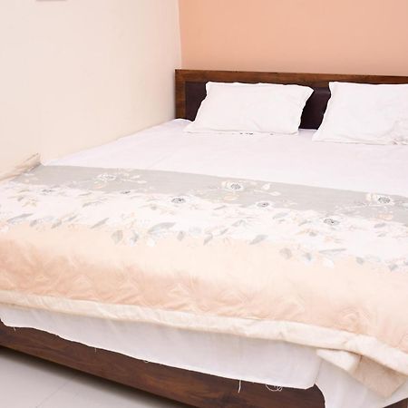 Shree Ram Hotel Ayodhya المظهر الخارجي الصورة